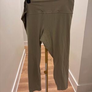 #190 Lululemon  Aligns- Sage green Size 18- 27' inseam $35